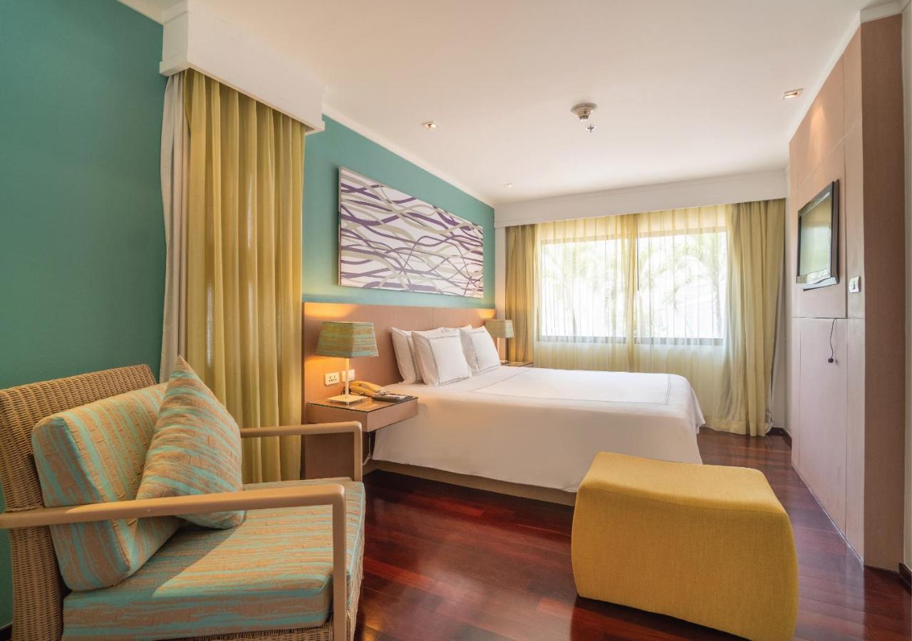 Radisson Resort And Suites Phuket Kamala Beach Exterior foto