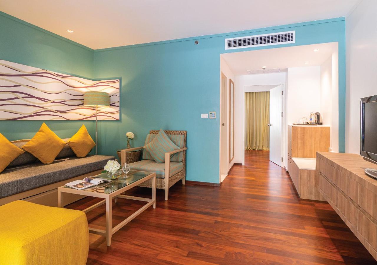 Radisson Resort And Suites Phuket Kamala Beach Exterior foto
